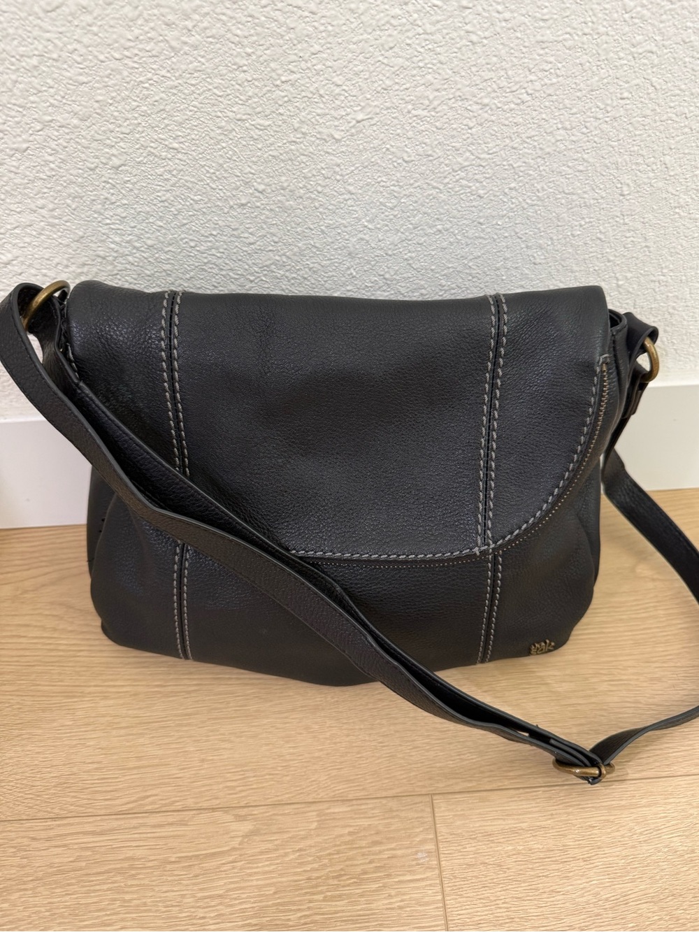 The Sak Black Faux Leather Crossbody Shoulder Bag Flap Zip Purse